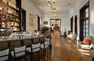 Area soggiorno di San Domenico Palace, Taormina, A Four Seasons Hotel