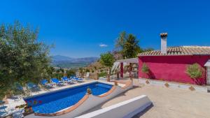 Bazén v ubytování Countryhouse La Niña Chole Cártama by Ruralidays nebo v jeho okolí