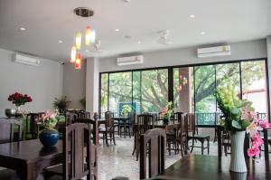 Εστιατόριο ή άλλο μέρος για φαγητό στο The Sun Terrace