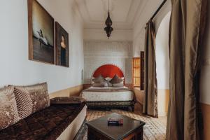 Posezení v ubytování Kenzara Suites & Pool, Your private escape