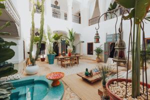 Bazén v ubytování Kenzara Suites & Pool, Your private escape nebo v jeho okolí