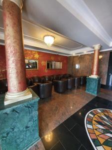 The lobby or reception area at R&B Hotel