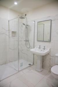 Bilik mandi di An Sugan Guesthouse