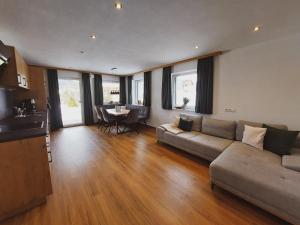 Część wypoczynkowa w obiekcie Appartement Waldplatzl