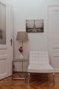 Posedenie v ubytovaní Modern stylish comfortable 2 bedroom apartment