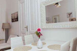 Posedenie v ubytovaní Modern stylish comfortable 2 bedroom apartment