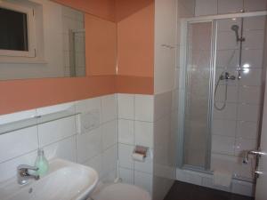 Kúpeľňa v ubytovaní Chalet Schloßkopf FeWo Rendl