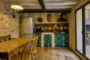 Dapur atau dapur kecil di Rural House 3 Apartments, Patio BBQ & Hiking +46 gambar