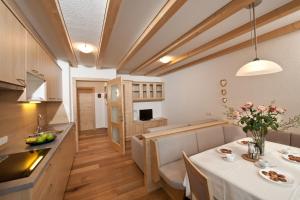 Η κουζίνα ή μικρή κουζίνα στο Ciasa Sunara