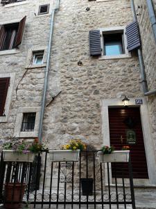Gallery image of Puerta Apartments in Kotor