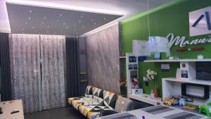 Khu vực ghế ngồi tại Manu's Guest Suite