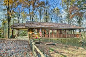 Το κτήριο όπου στεγάζεται  η παραθεριστική κατοικία