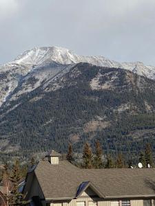 Gallery image of Cozy 1 bedroom Apartment Canmore / Banff in Canmore