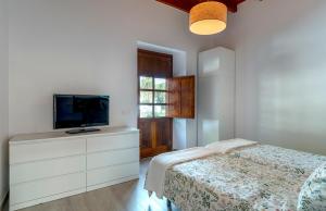 TV a/nebo společenská místnost v ubytování CASA ISABEL