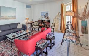 Χώρος καθιστικού στο Cozy Apartment In Blois With Wifi +12 φωτογραφίες