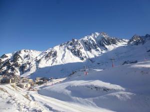 Charmant T2 avec Piscine, Fitness et Terrasse, à 400m des Pistes - La Mongie - FR-1-404-341 v zime