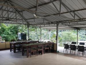 Restoran atau tempat makan lain di Camp High 5 Jayalgarh (Near Devprayag) by Himalayan Eco Lodges