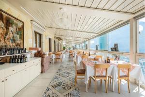 Restaurace v ubytování Hotel Le Palme