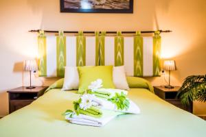 Postel nebo postele na pokoji v ubytování Ideal Property Mallorca - Can Bielo