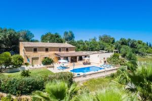Bazén v ubytování Ideal Property Mallorca - Can Bielo nebo v jeho okolí