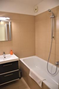 Ein Badezimmer in der Unterkunft Studio-Apartment Augarten