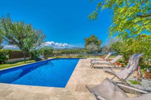 Bazén v ubytování Ideal Property Mallorca - Villa Encantada nebo v jeho okolí