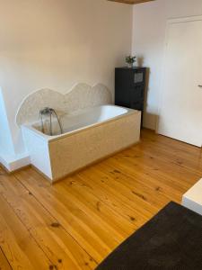 Fotografie z fotogalerie ubytování Ferienwohnung Rauch v destinaci Pretzfeld