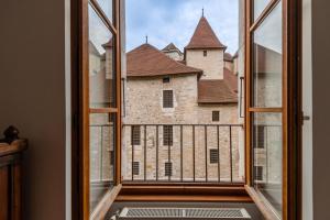 安锡LES SUITES D'ANNICIACA - Hyper centre avec vue sur le chateau的相册照片