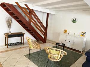 Istumisnurk majutusasutuses Résidence chez Adine