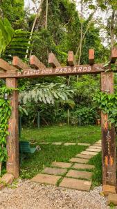 Ein Garten an der Unterkunft Canto dos Pássaros Suítes