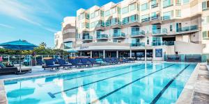 Gallery image of Water Front Marina View 2 Bed 2 Bath/ Venice Beach/ PKG+POOL+GYM in Los Angeles