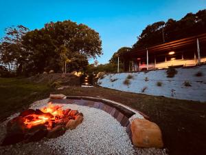 Zahrada ubytování Mesa Bus - Deluxe Byron Hinterland Eco Stay
