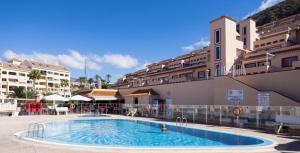 Basen w obiekcie The Heights - Los Cristianos lub w pobliżu