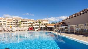 Basen w obiekcie The Heights - Los Cristianos lub w pobliżu
