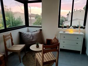 Posedenie v ubytovaní Superbe maison au calme Avignon + 12 fotografií