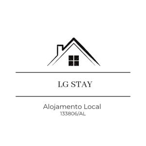 un logotipo para aldermanato local instalado en una casa en LG STAY, en Castro Daire