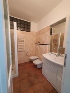 Kúpeľňa v ubytovaní LA CASA DI IA + 32 fotografií
