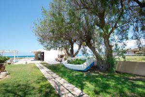 Vonkajšia záhrada v ubytovaní Captain's Beach Apartments