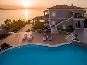 Gallery image of Pictures Suites in Agios Stefanos