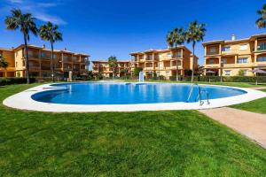 Imagen de la galería de Bonito y Moderno Apartamento en La Barrosa, Novo Santi Petri, en Chiclana de la Frontera 20 fotos más