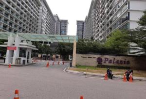 Gallery image of Studio family 4pax 2 beds balcony Palazio Mt Austin by GDRAGON HomeStay in Johor Bahru +8 photos