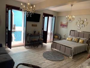 Gallery image of The Balconies Studio, The Marilyn Suite & The Crystal Apartment at Casa of Essence in Old San Juan in San Juan
