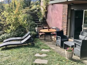 Zahrada ubytování Chez Isa, loft 55m2, jardin, vue, parking, entrée autonome