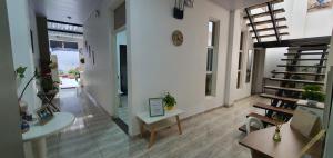 Area soggiorno di Como en casa