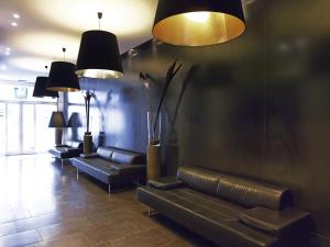 Posezení v ubytování Máni Apartments + 37 fotografií
