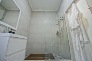 Et badeværelse på Fynbos Garden Cottage