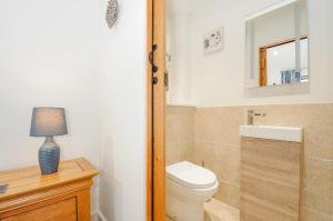 Ένα μπάνιο στο Pol Glas Cabin +15 φωτογραφίες