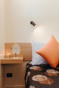 Ceduna Foreshore Caravan Park客房内的一张或多张床位