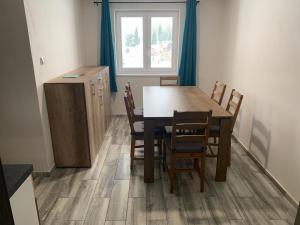 Fotografie z fotogalerie ubytování Apartmán u Drahotů v destinaci Pernink + 11 fotografií