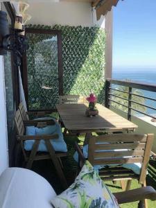 Balkón alebo terasa v ubytovaní Apartamento castillo de Santa Clara Sweet&Beach